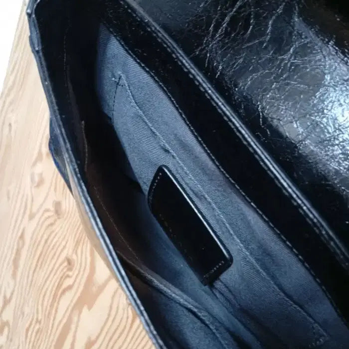 [BUNJANG] OSTKAKA KADEL Mini Saddle Black Bag / 오스트카카 OSTKAKA 카델 미니 새들 블랙 백