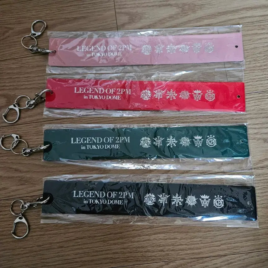 [BUNJANG] 2PM Tokyo Dome LEGEND OF 2PM Keyring Bundle Set / 2PM 도쿄돔 긴테 키링 LEGEND OF 2PM 일괄