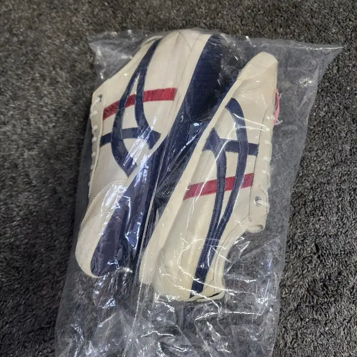 [BUNJANG] Onitsuka Tiger Mexico 66 Cream Peacoat Sneakers / 오니츠카타이거 멕시코66 크림 피코트 270사이즈