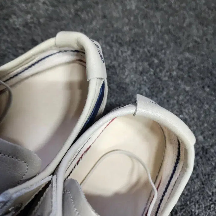 [BUNJANG] Onitsuka Tiger Mexico 66 Cream Peacoat Sneakers / 오니츠카타이거 멕시코66 크림 피코트 270사이즈