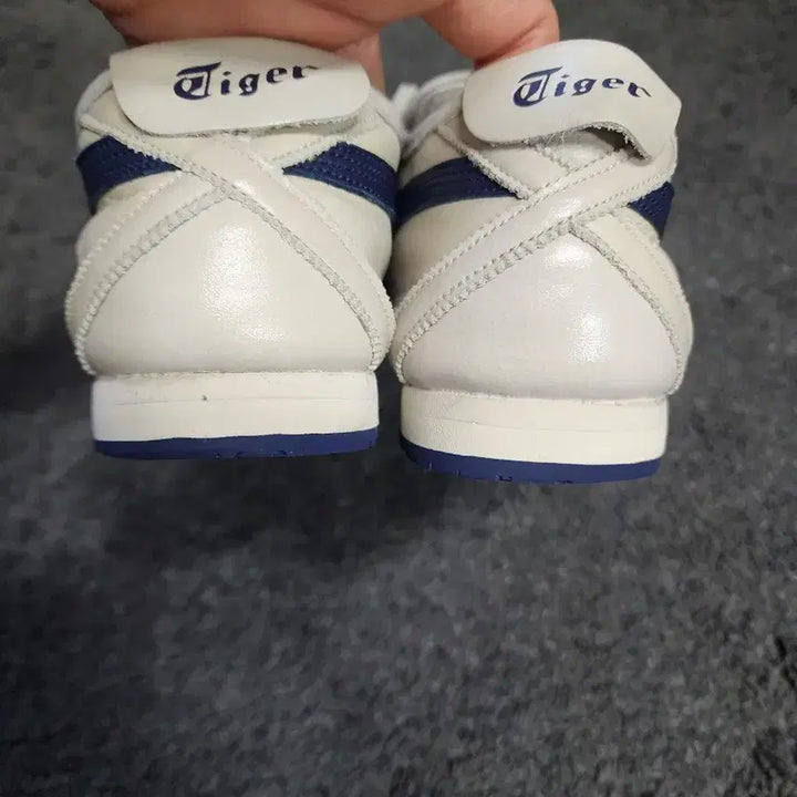 [BUNJANG] Onitsuka Tiger Mexico 66 Cream Peacoat Sneakers / 오니츠카타이거 멕시코66 크림 피코트 270사이즈
