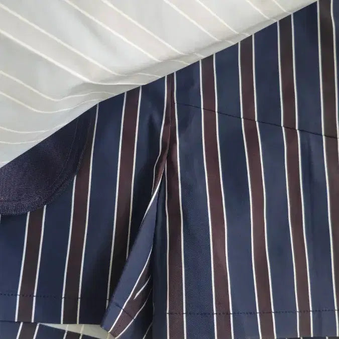 [BUNJANG] Wack Navy Stripe Wrap Style Shorts / 왁 / 네이비 스트라이프 랩스타일 반바지 1(64)