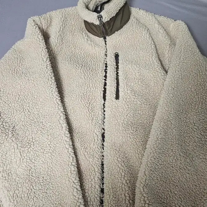 [BUNJANG] Uniqlo Ivory Fleece Jacket / 유니클로 아이보리색 후리스