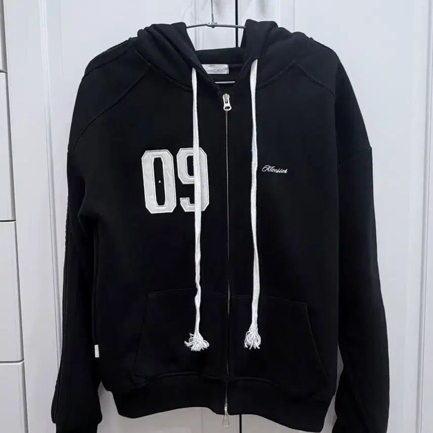 [BUNJANG] Clavier 09 Black Hooded Zip-Up Hoodie (Fleece Lined) / 클리시어 09 블랙 후드집업 기모