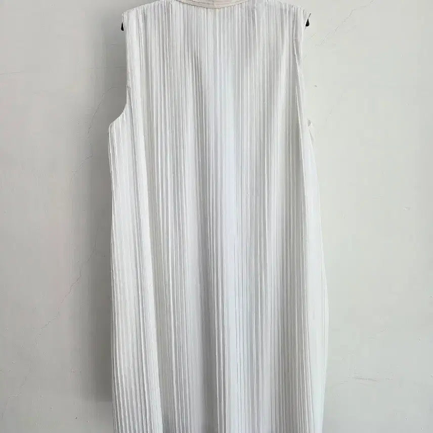 [BUNJANG] COS White Pleated Long Sleeveless Dress / 정품 코스 COS 화이트 플리츠 롱 민소매 원피스