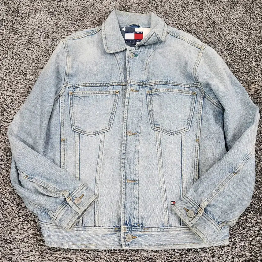 [BUNJANG] Tommy Hilfiger Big Logo Denim Jacket / 타미힐피거 빅로고 청자켓