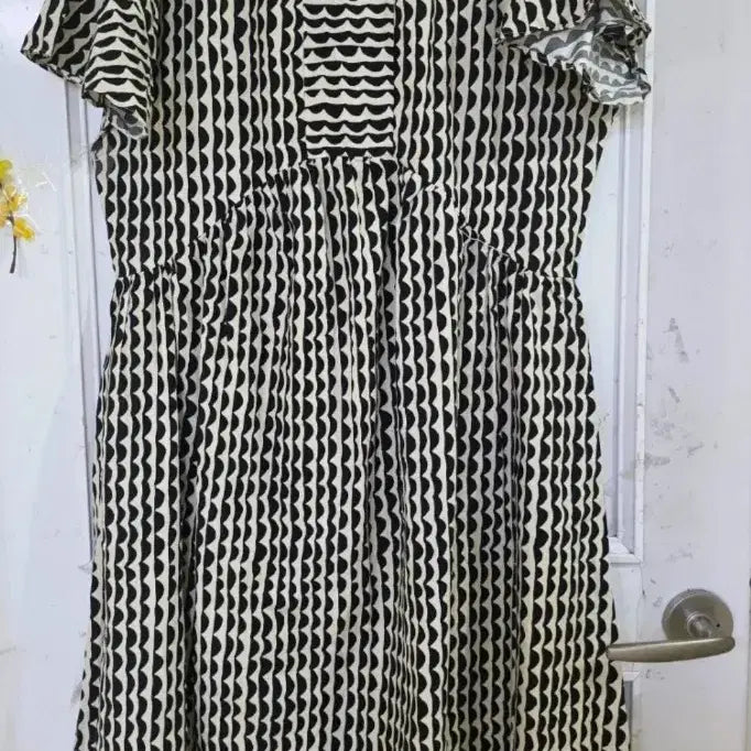 [SOLD OUT] 여름 시원한 고급스러운  바스락 면 롱원피스  깨끗해요 가슴단면 61