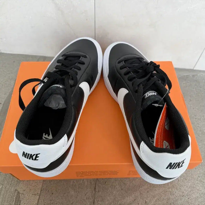 [BUNJANG] Nike Court Vision Low Black White Sneakers / 나이키신발Court Vision 로우 블랙 화이트