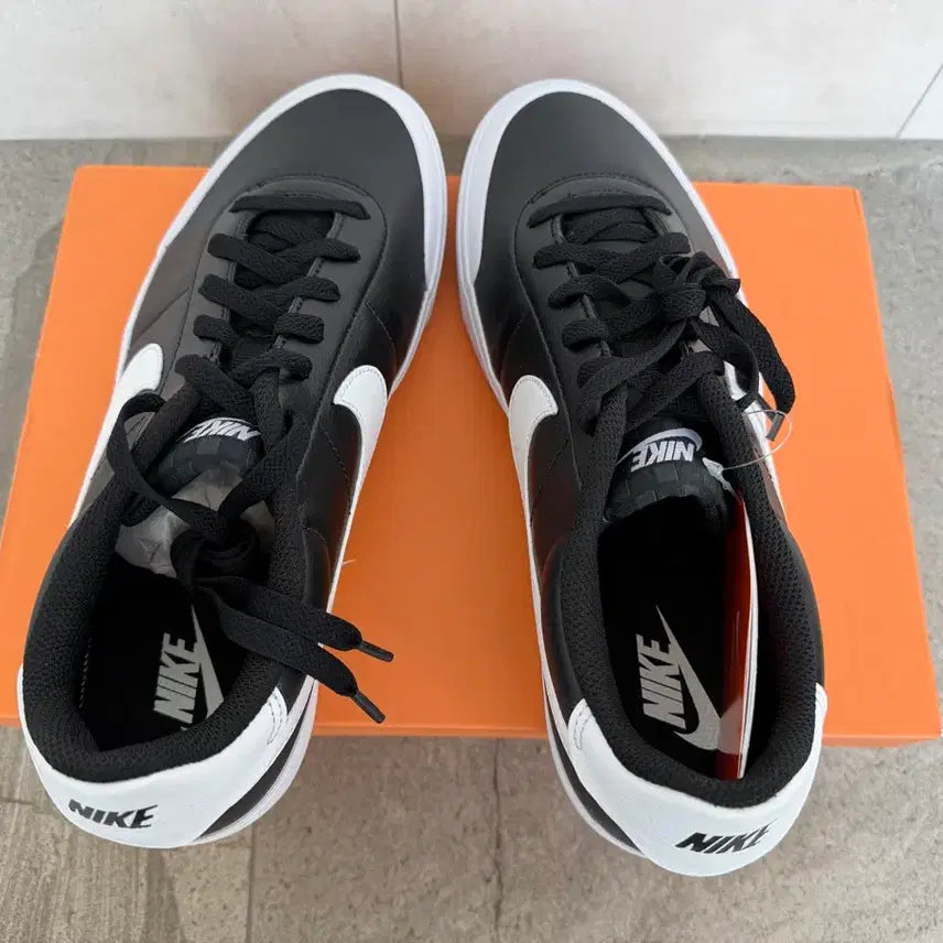 [BUNJANG] Nike Court Vision Low Black White Sneakers / 나이키신발Court Vision 로우 블랙 화이트