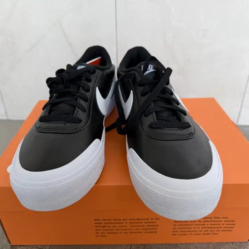 [BUNJANG] Nike Court Vision Low Black White Sneakers / 나이키신발Court Vision 로우 블랙 화이트