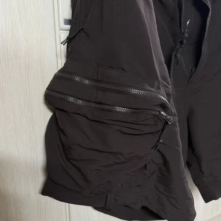 [BUNJANG] Nike ACG Snowgrass Cargo Shorts Velvet Brown XL / [새상품]나이키 ACG 스노우그래스 카고 쇼츠 벨벳 브라운 XL