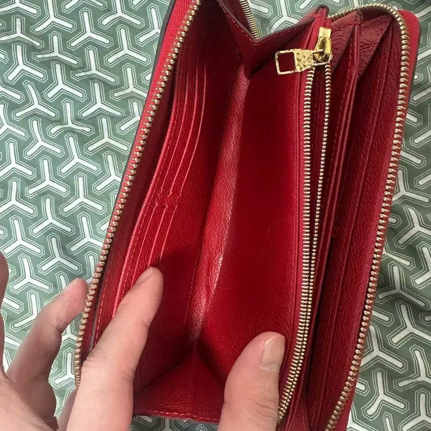 [BUNJANG] Louis Vuitton Monogram Empreinte Zippy Wallet Red Long Wallet / (정품) 루이비통 모노그램 앙프렝뜨 지피 월릿 레드 여성 장지갑 급처