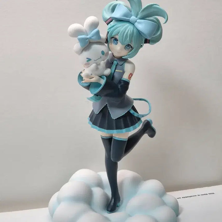 [BUNJANG] Sega Luminasta Hatsune Miku Cinnamoroll Figure / 공식 세가 루미나스타 하츠네 미쿠 시나모롤 피규어 판매