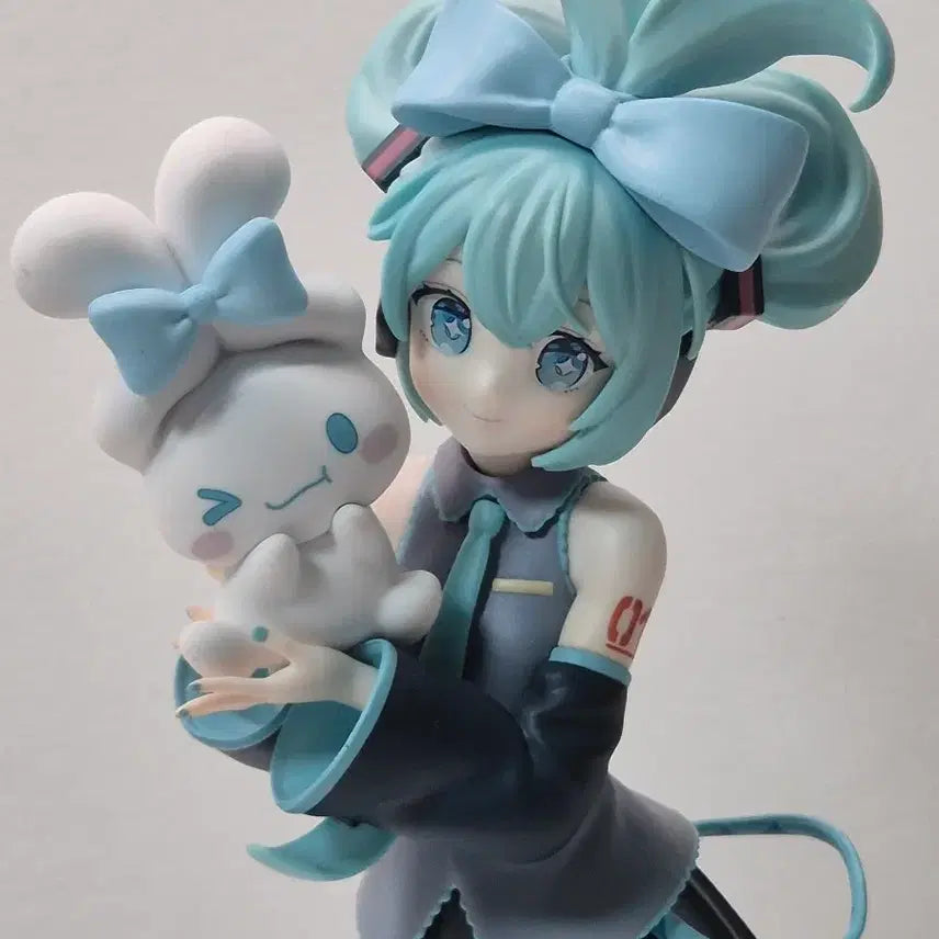 [BUNJANG] Sega Luminasta Hatsune Miku Cinnamoroll Figure / 공식 세가 루미나스타 하츠네 미쿠 시나모롤 피규어 판매