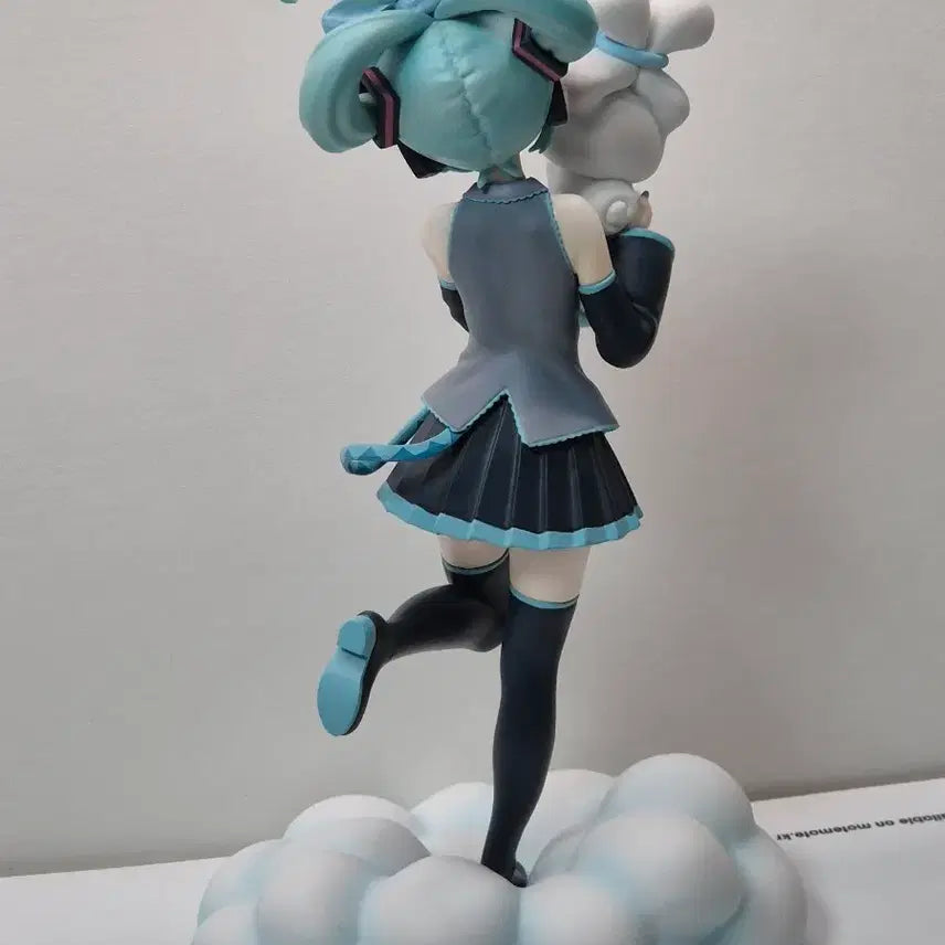 [BUNJANG] Sega Luminasta Hatsune Miku Cinnamoroll Figure / 공식 세가 루미나스타 하츠네 미쿠 시나모롤 피규어 판매