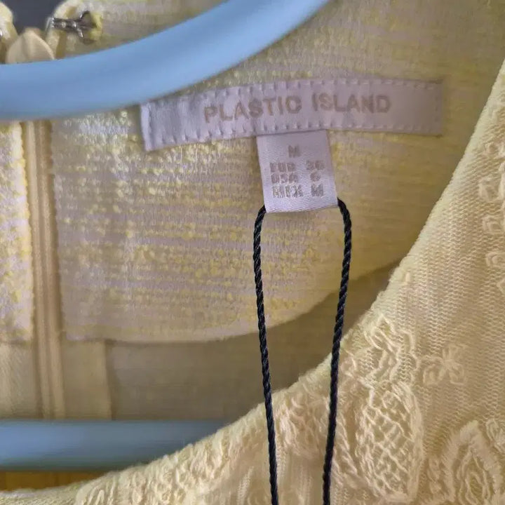 [BUNJANG] Plastic Island Yellow Blouse / [새상품]플라스틱아일랜드 옐로우 블라우스