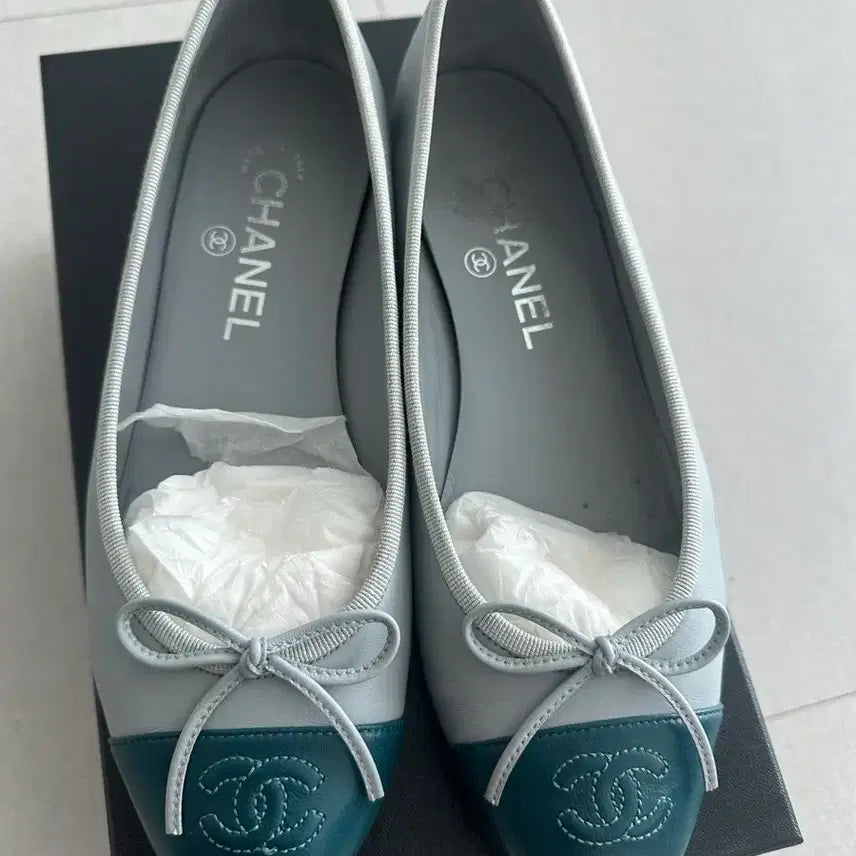 [SOLD OUT] 샤넬 발레리나 플랫 블루/그레이 37.5