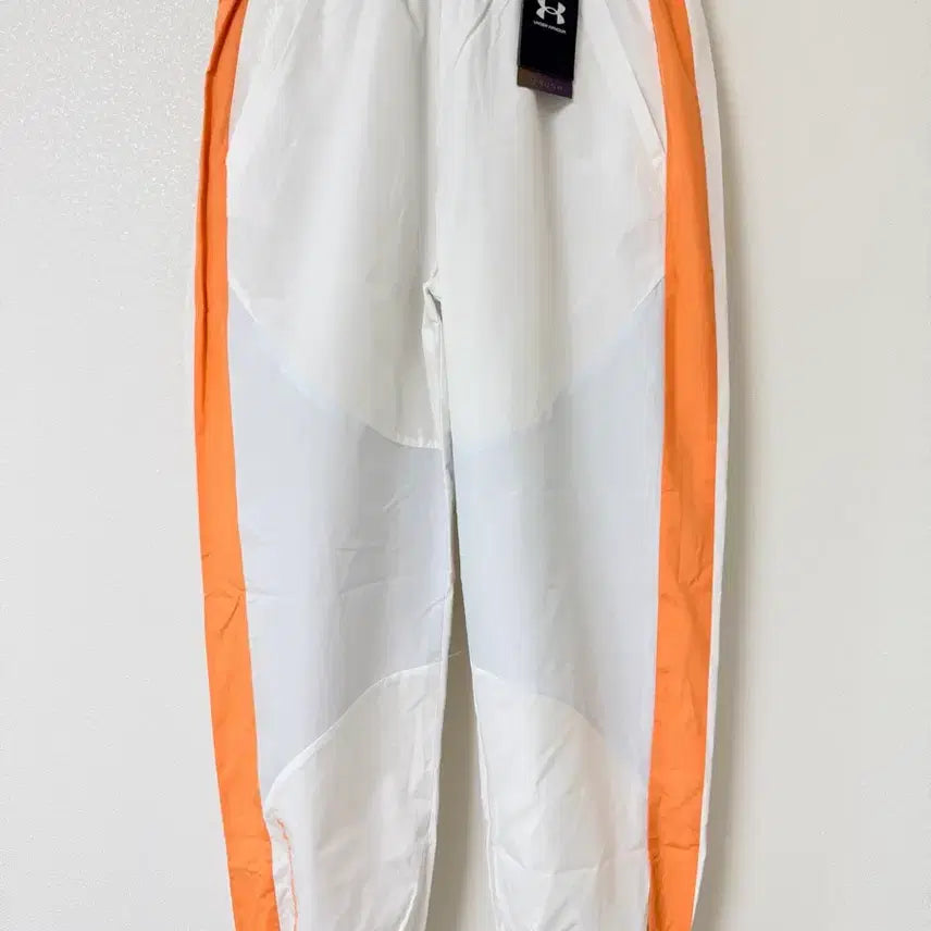 [SOLD OUT] 언더아머 여성 화이트 오렌지 라인 트레이닝 SM사이즈  바지 새제품