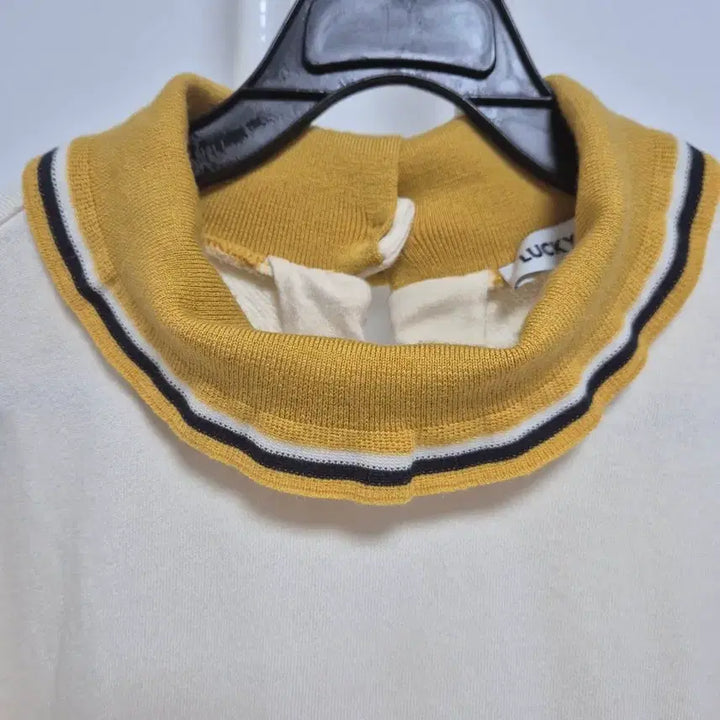 [SOLD OUT] 럭키슈에뜨  레이어드 맨투맨 티셔츠