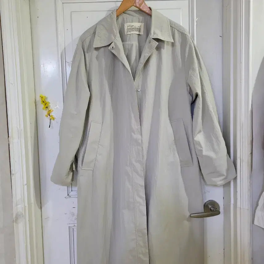 [BUNJANG] Spring Autumn Elegant Oversized Trench Coat / 봄  가을 고급스러운 뒤태가이쁜 오버핏  바바리켓  깨끗해요 가슴단면
