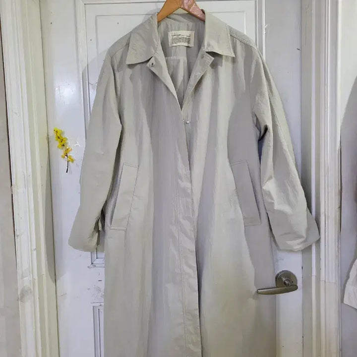 [BUNJANG] Spring Autumn Elegant Oversized Trench Coat / 봄  가을 고급스러운 뒤태가이쁜 오버핏  바바리켓  깨끗해요 가슴단면