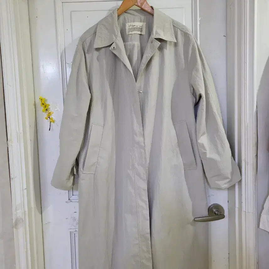 [BUNJANG] Spring Autumn Elegant Oversized Trench Coat / 봄  가을 고급스러운 뒤태가이쁜 오버핏  바바리켓  깨끗해요 가슴단면