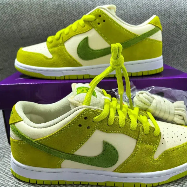 [BUNJANG] Nike Dunk Low Green/Yellow Sneakers (Size 275) / 나이키 덩크 로우 그린/옐로우 스니커즈 사이즈:275