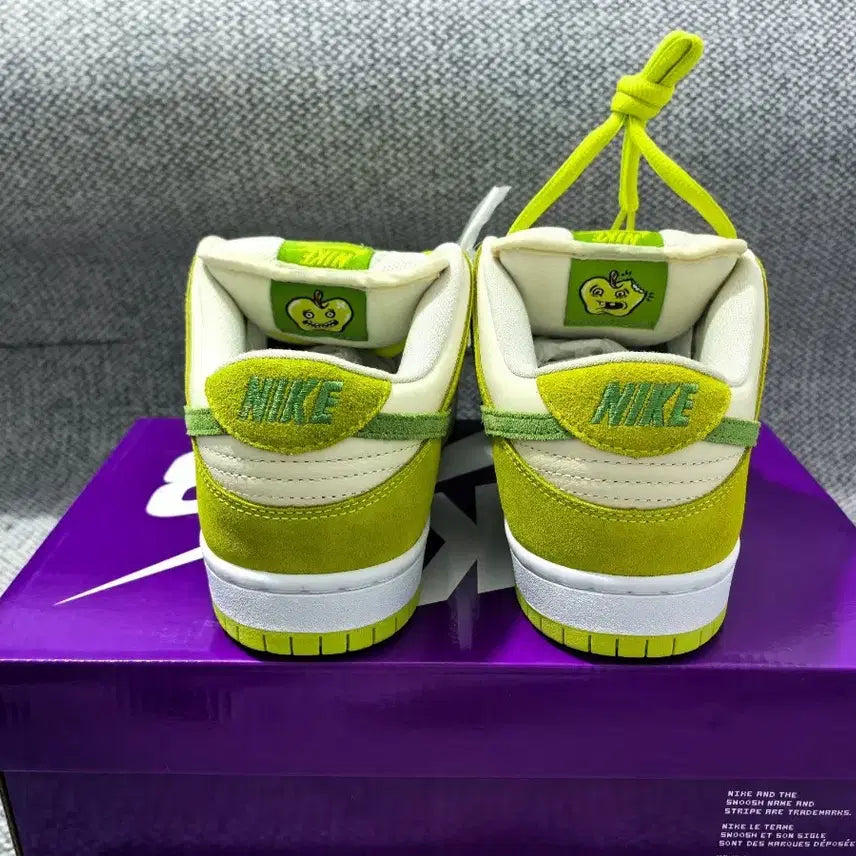 [BUNJANG] Nike Dunk Low Green/Yellow Sneakers (Size 275) / 나이키 덩크 로우 그린/옐로우 스니커즈 사이즈:275