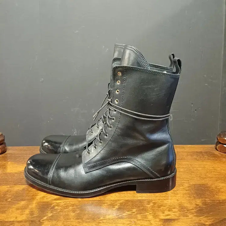 [SOLD OUT] 돌체 앤 가바나 ARMY 레이스업 부츠 남자워커