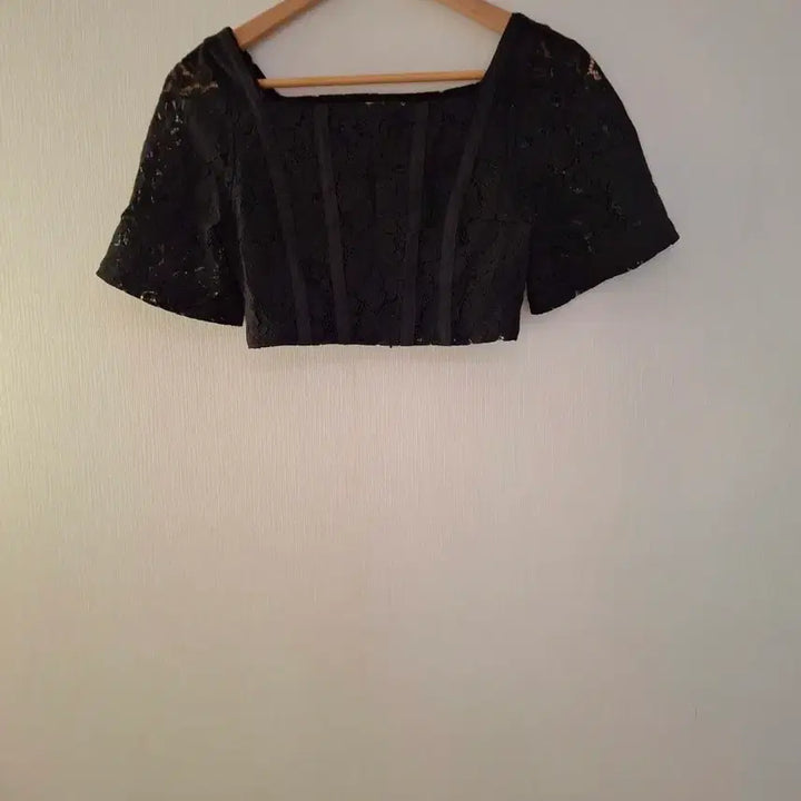 [SOLD OUT] ZARA 블랙 레이스 크롭탑 S
