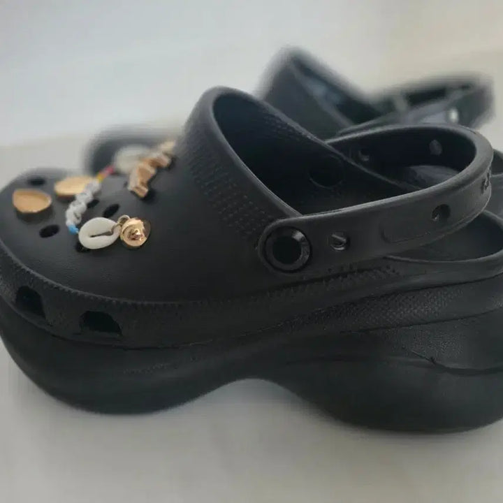 [SOLD OUT] 키높이 크록스 220mm 사이즈(지비츠포함)