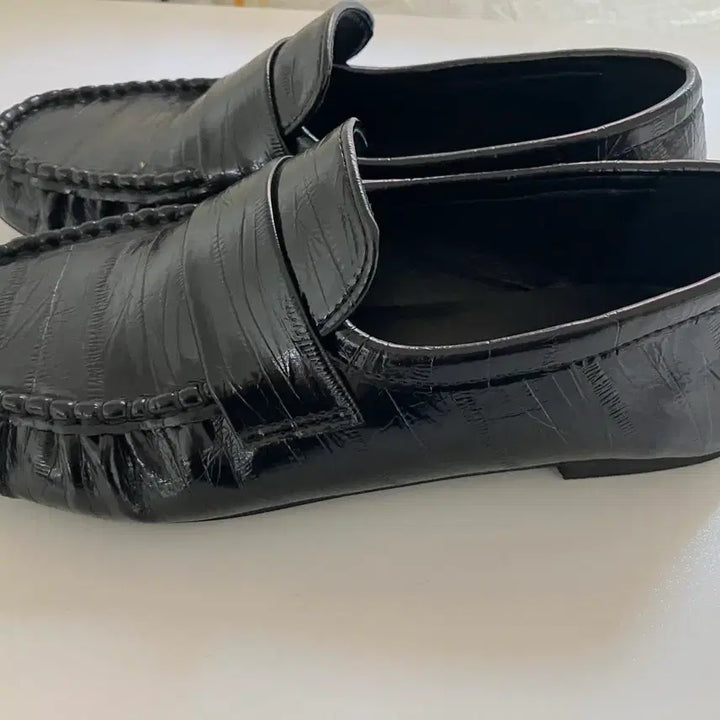 [BUNJANG] Rinkle Black Flat Loafers / 링클 플랫로퍼 (블랙)