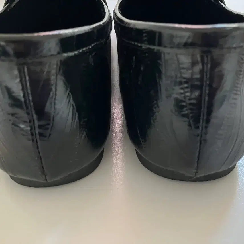 [BUNJANG] Rinkle Black Flat Loafers / 링클 플랫로퍼 (블랙)