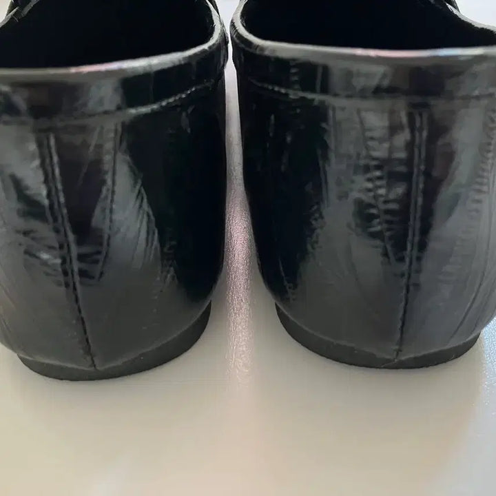 [BUNJANG] Rinkle Black Flat Loafers / 링클 플랫로퍼 (블랙)