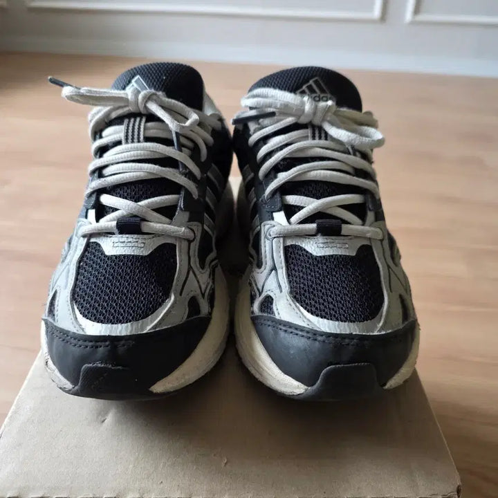 [BUNJANG] Adidas Black/Gray Sneakers 230 / 아디다스 블랙/그레이 운동화 230