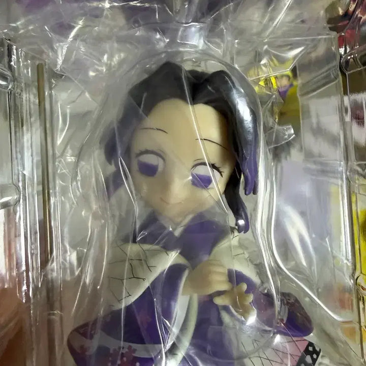[BUNJANG] Demon Slayer Rainy Season Shinobu Figure / 귀멸의칼날 장마시리즈 시노부