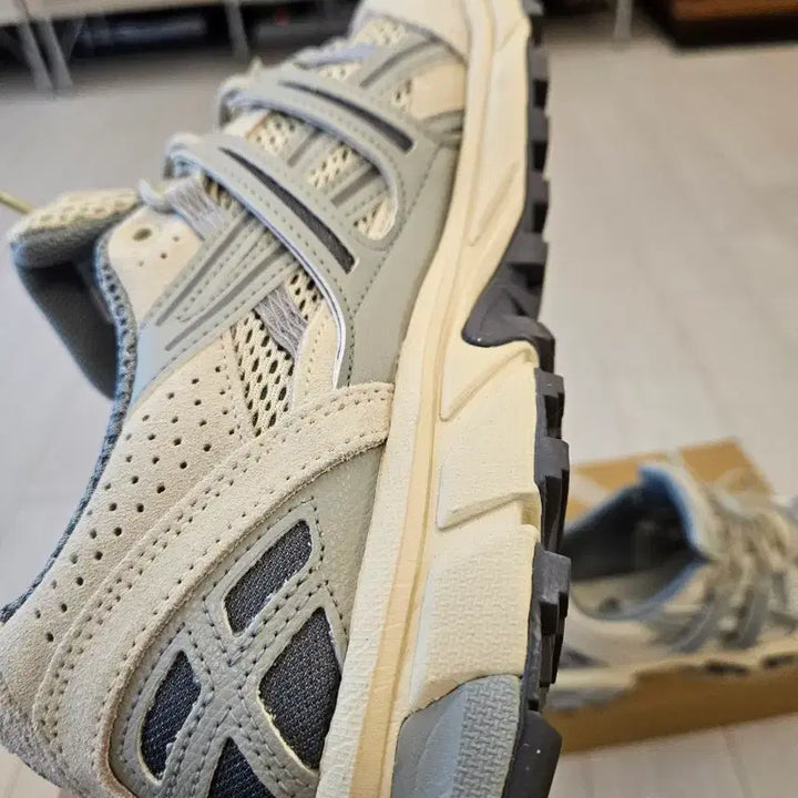 [BUNJANG] Asics Gel Sonoma Sneakers / 아식스 젤소노마