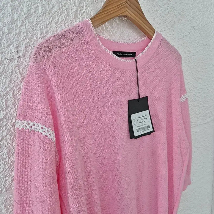 [BUNJANG] The Izzat Pink Summer Knit Lace Point Top / 새상품)더아이잗 핑크 여름 니트 레이스 포인트