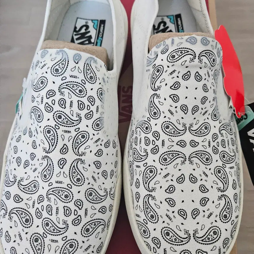 [BUNJANG] Vans ComfyCush One Bandana Marshmallow White 280 / 반스 컴피쿠시 원 280