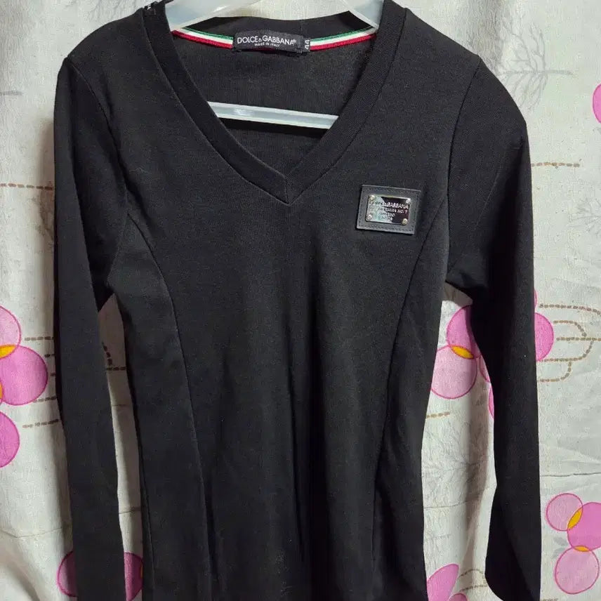 [SOLD OUT] 돌체앤가바나 블랙 브이넥 티셔츠 44(정품)