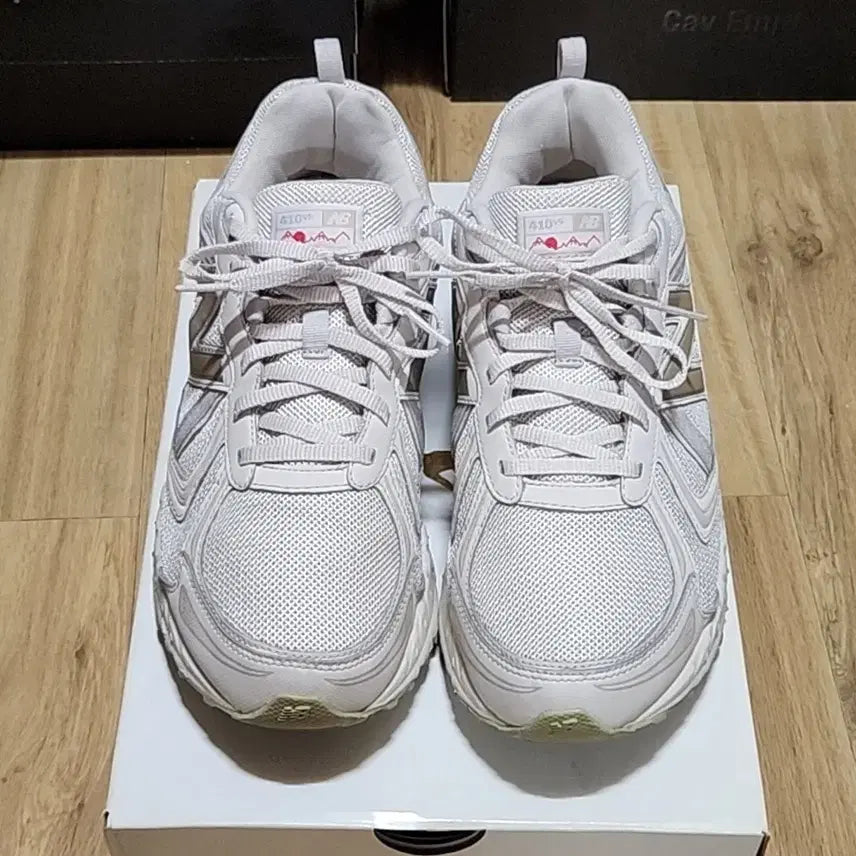 [BUNJANG] New Balance 410v5 Wide Ivory Running Shoes / 뉴발란스 280 410v5 와이드 아이보리