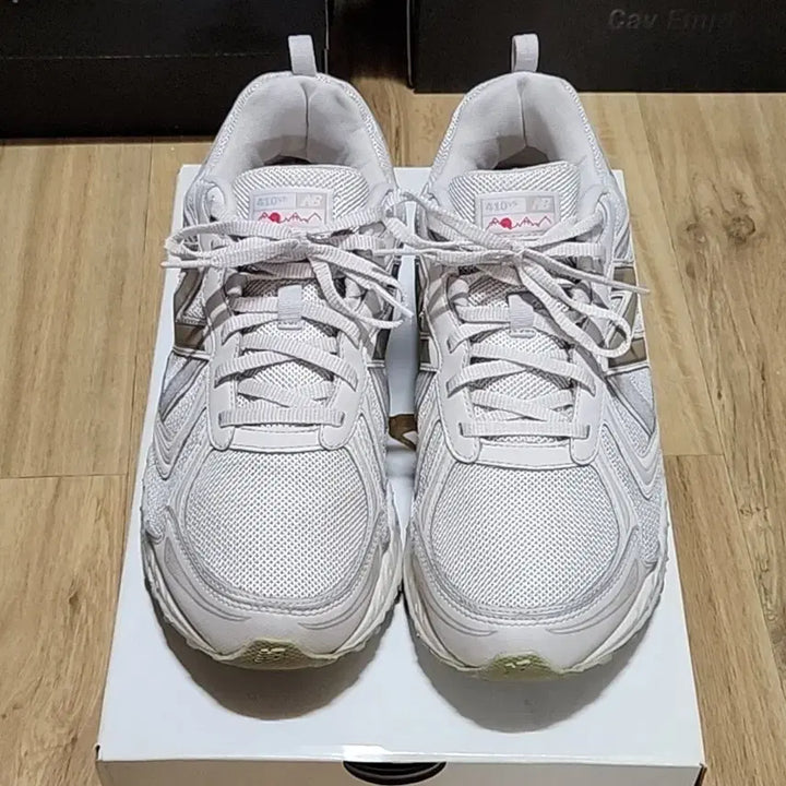 [BUNJANG] New Balance 410v5 Wide Ivory Running Shoes / 뉴발란스 280 410v5 와이드 아이보리