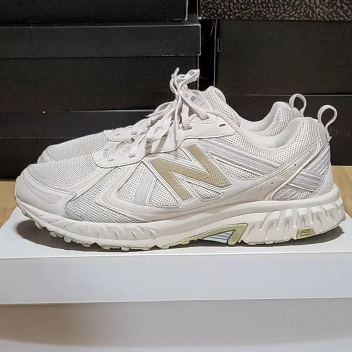 [BUNJANG] New Balance 410v5 Wide Ivory Running Shoes / 뉴발란스 280 410v5 와이드 아이보리