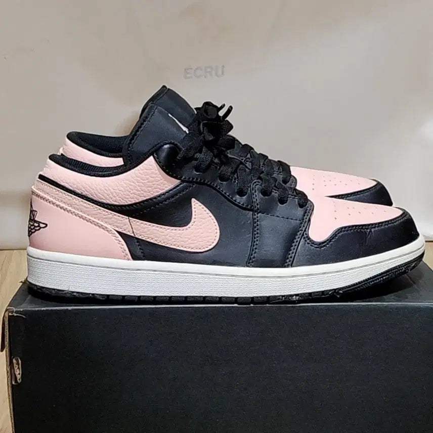 [BUNJANG] Nike Air Jordan 1 Low Crimson Tint 285mm / 나이키 조던1 285 로우 크림슨틴트