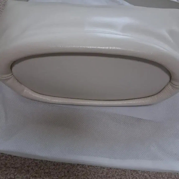 [BUNJANG] Zooc Hobo Bag Ivory Shoulder/Crossbody Bag / 주크  호보백 아이보리(새상품)
