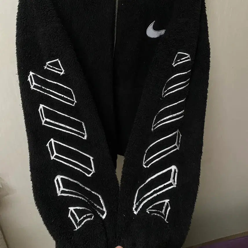 [SOLD OUT] 오프화이트 X 나이키 플리스 후드 집업 블랙
