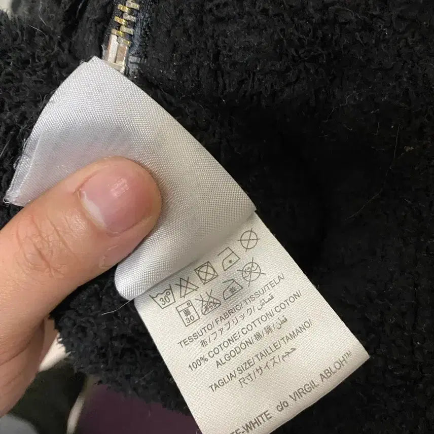 [SOLD OUT] 오프화이트 X 나이키 플리스 후드 집업 블랙