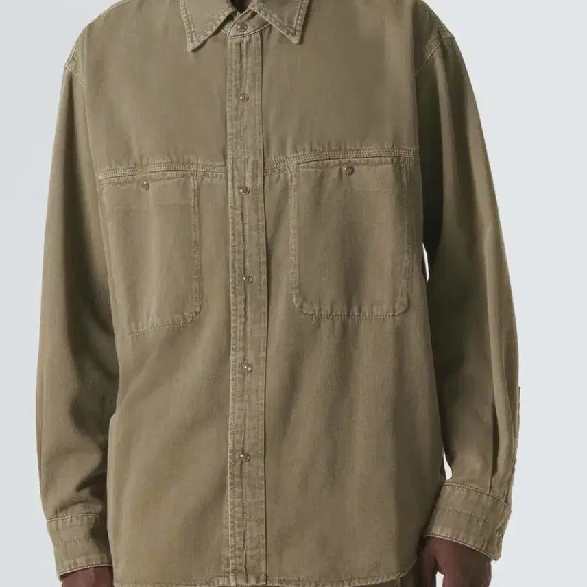 [BUNJANG] Lemaire Snap Denim Shirt Snow Olive 46 Size / 르메르 스냅 데님 셔츠 스노우 올리브 컬러 46사이즈 새상품 판매합니다.