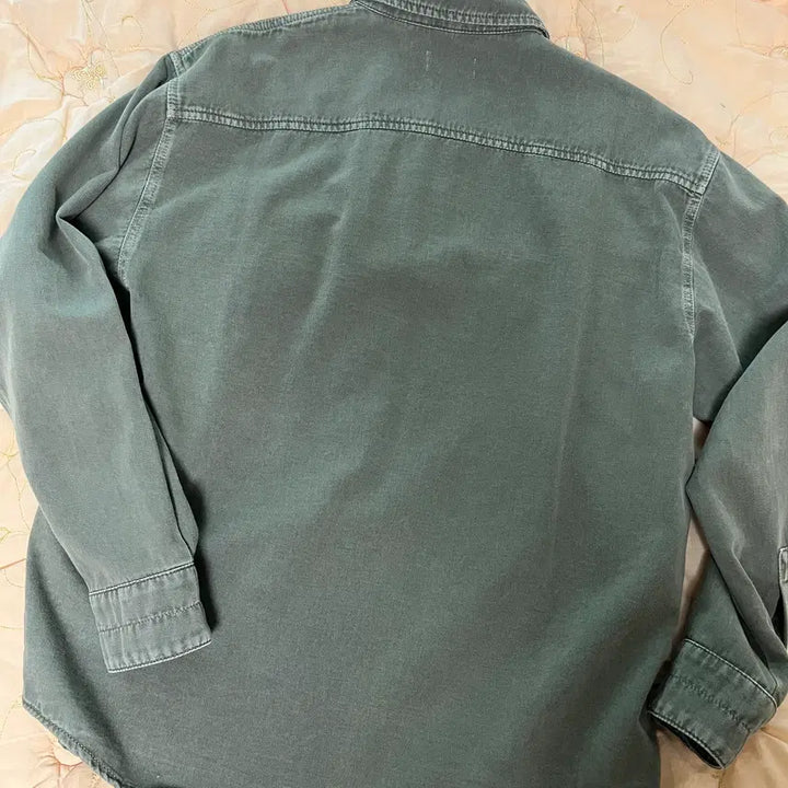 [BUNJANG] Lemaire Snap Denim Shirt Snow Olive 46 Size / 르메르 스냅 데님 셔츠 스노우 올리브 컬러 46사이즈 새상품 판매합니다.
