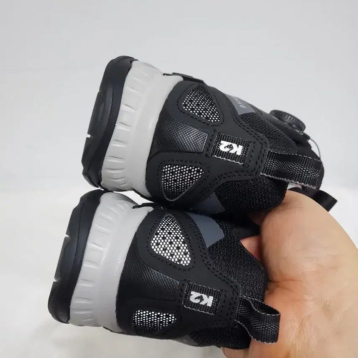 [SOLD OUT] K2 트레킹화 등산화 정품 250사이즈 미사용
